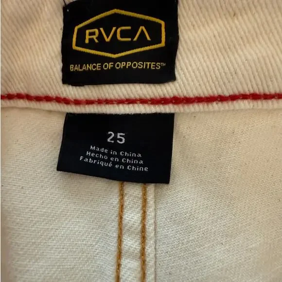 RVCA NWT | Recession in natural cream denim with red detail jean shorts | sz 25 - Picture 6 of 6